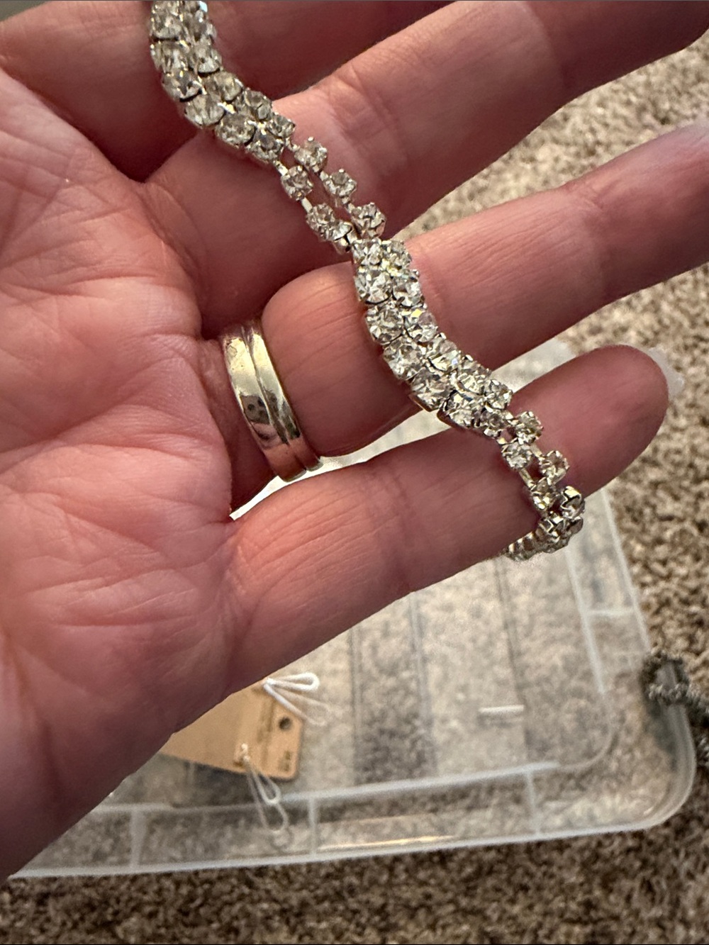 Lot of Vintage to Modern Jewelry lot - Picture 11 of 12